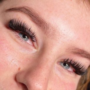 The Glow Spot - Beauty specialist Utrecht - Wimpers, wenkbrauwen, visagie etc
